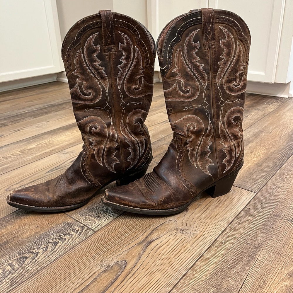Women's Ariat Heritage Brown Snip Toe Fashion Cowboy Boots Size 11B 10014272